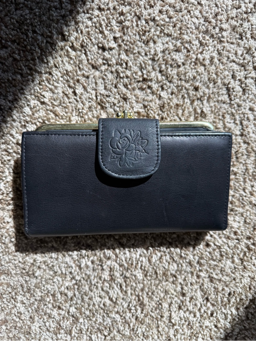 Vtg John Weitz Leather Trifold Wallet Clutch black kisslock coin rare nameplate